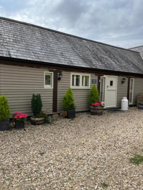 3 BEDROOM 5* BARN CONVERSION COTSWOLDS